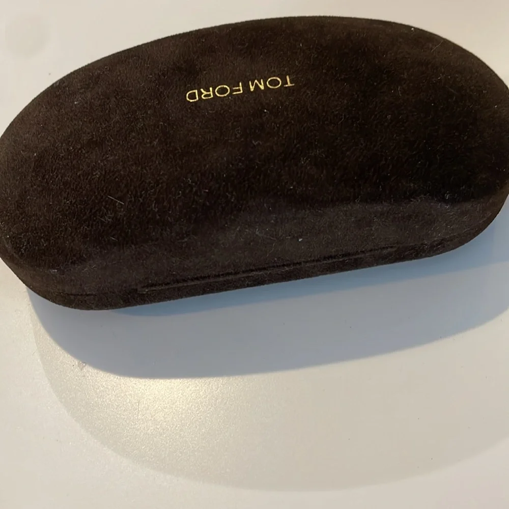 New‎ Authentic Tom Ford  case